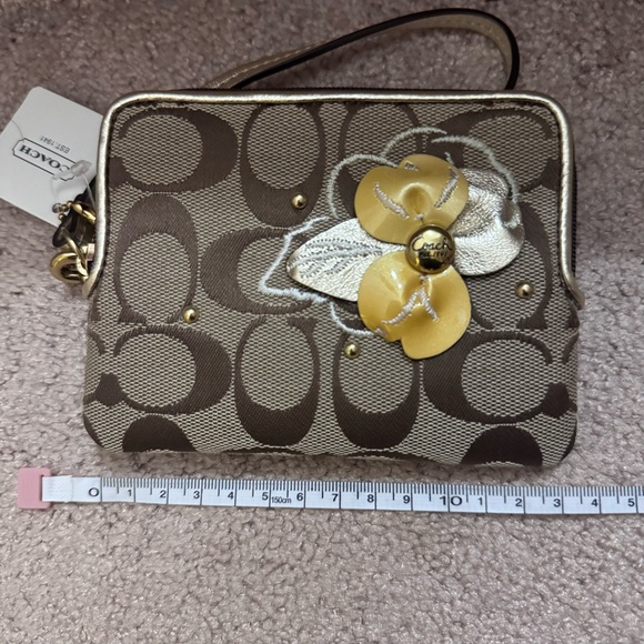 Coach mini bag and wristlet - Picture 11 of 13